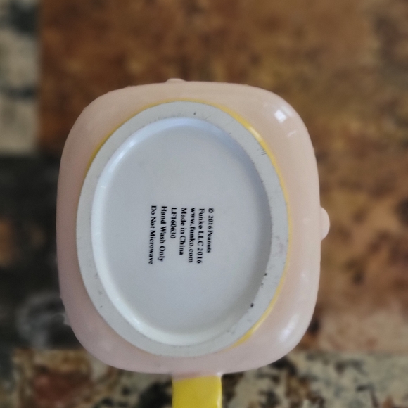 Charlie Brown Pop Funko Face with Mask Coffee Mug Peanuts - Picture 4 of 4